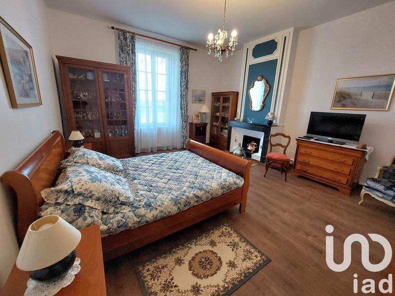 Maison - 208 m² - 7 pièces