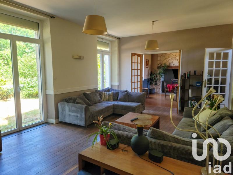 Maison - 338 m² - 14 pièces