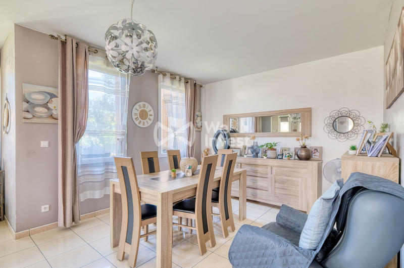 Maison - 203 m² - 7 pièces