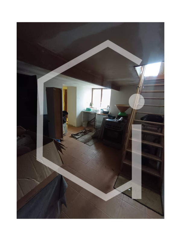 Maison - 96 m² - 7 pièces