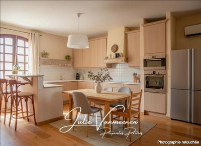 Maison - 248 m² - 7 pièces