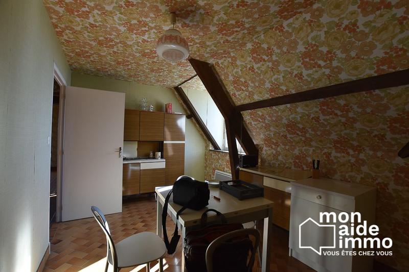 Maison traditionnelle - 240 m² - 9 pièces