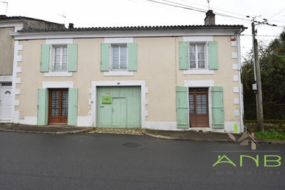 Maison - 120 m² - 9 pièces