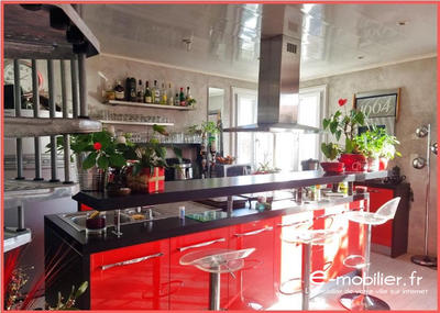 Maison traditionnelle - 95 m² - 4 pièces