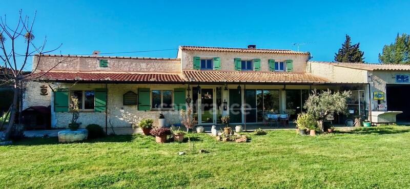 Propriété - 188 m² - 5 pièces