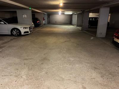Parking / Garage - 12 m²