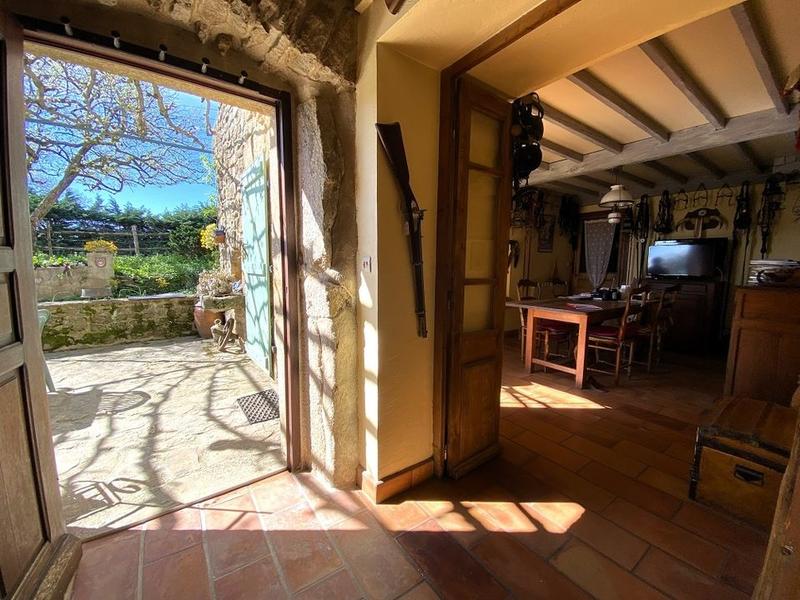 Maison en pierre - 118 m² - 8 pièces