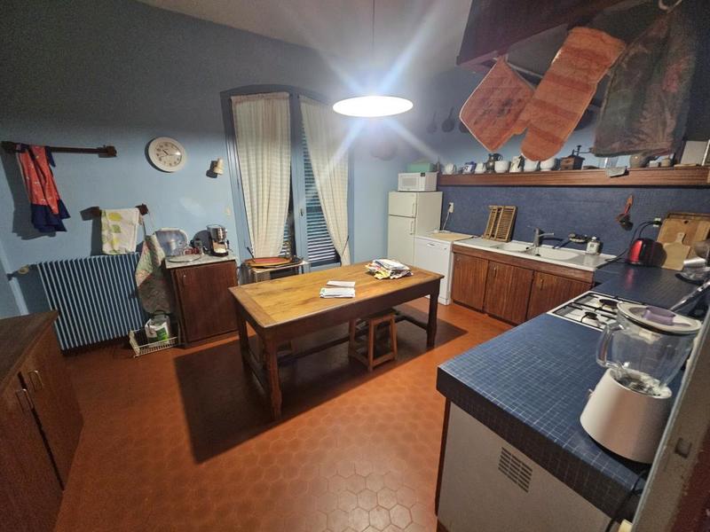 Propriété - 270 m² - 10 pièces