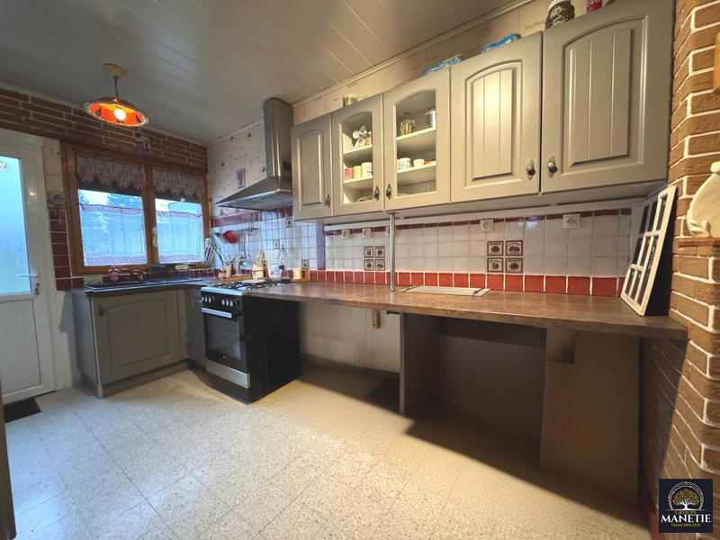 Maison - 92 m² - 6 pièces