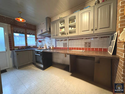 Maison - 92 m² - 6 pièces