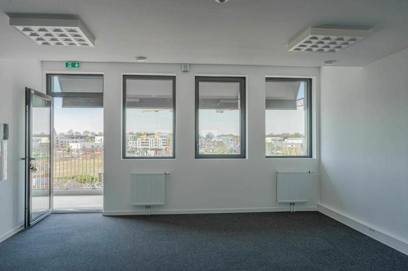 Bureau - 61 m²