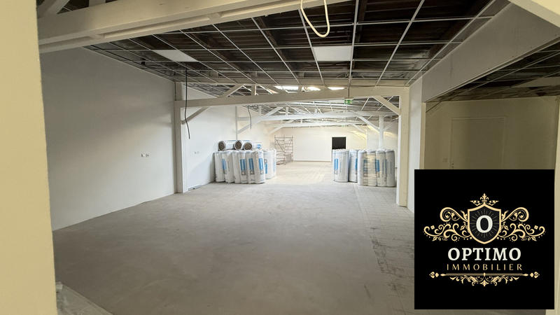 Fonds de commerce - Local commercial - 380 m²