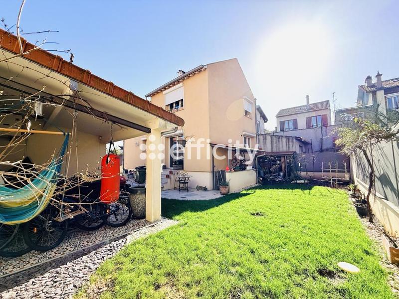 Maison - 180 m² - 6 pièces