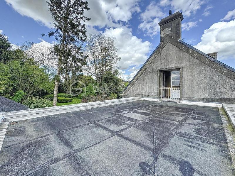 Propriété - 150 m² - 8 pièces