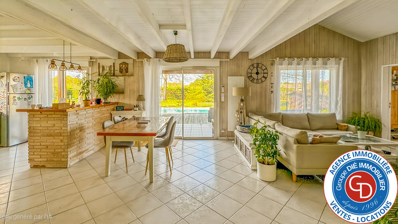 Maison - 184 m² - 8 pièces