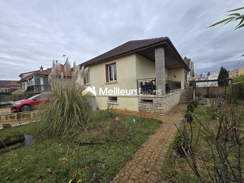 Maison - 115 m² - 6 pièces