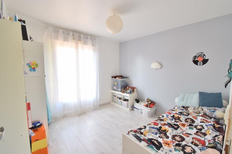 Maison - 97 m² - 5 pièces