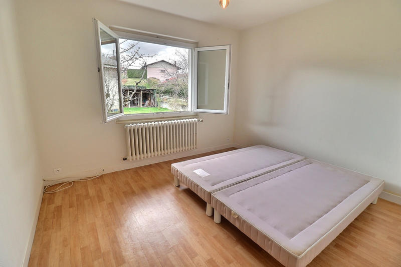 Maison - 93 m² - 4 pièces