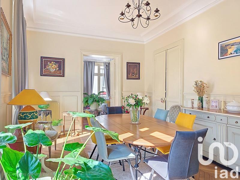 Appartement - 207 m² - 7 pièces