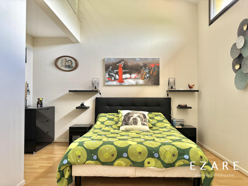 Maison - 231 m² - 8 pièces