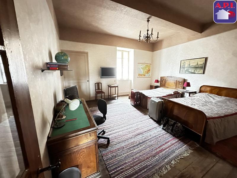 Maison - 287 m² - 8 pièces