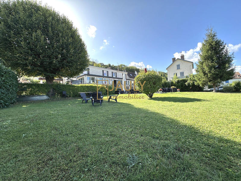 Local commercial - 487 m² - 15 pièces