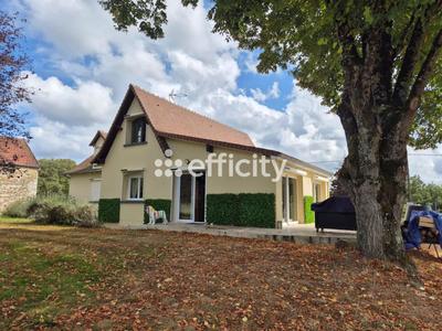 Maison - 200 m² - 7 pièces