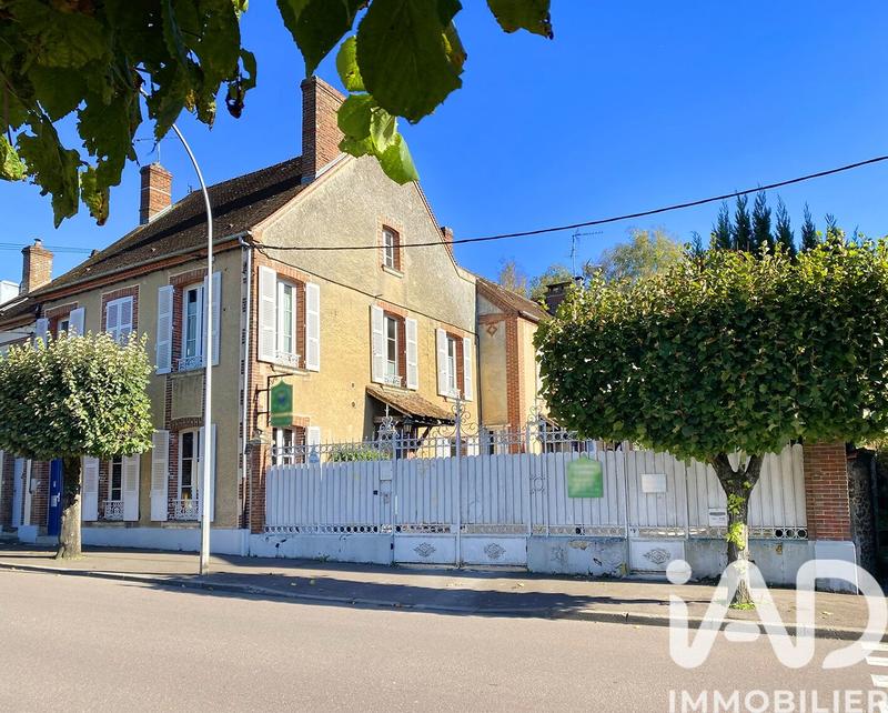 Maison de village - 242 m² - 6 pièces