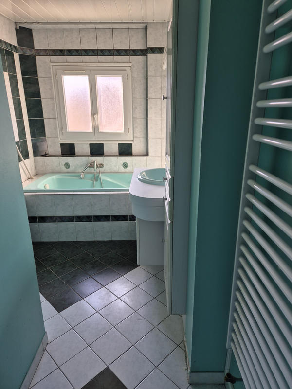 Appartement - 94 m² - 4 pièces