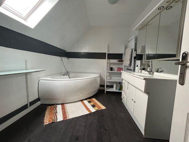 Maison - 145 m² - 4 pièces