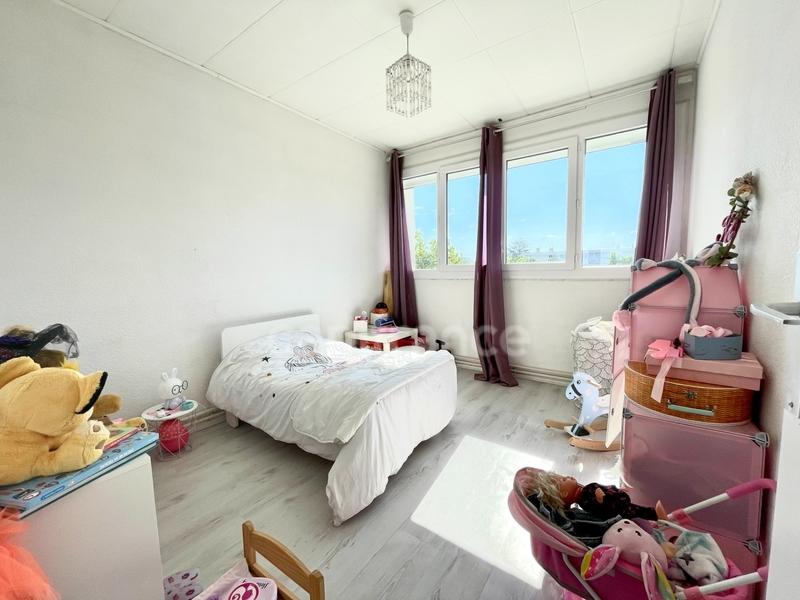 Appartement - 97 m² - 4 pièces