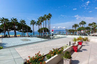 Appartement - 213 m² - 5 pièces