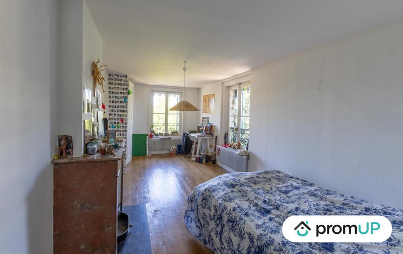 Maison - 320 m² - 111 pièces