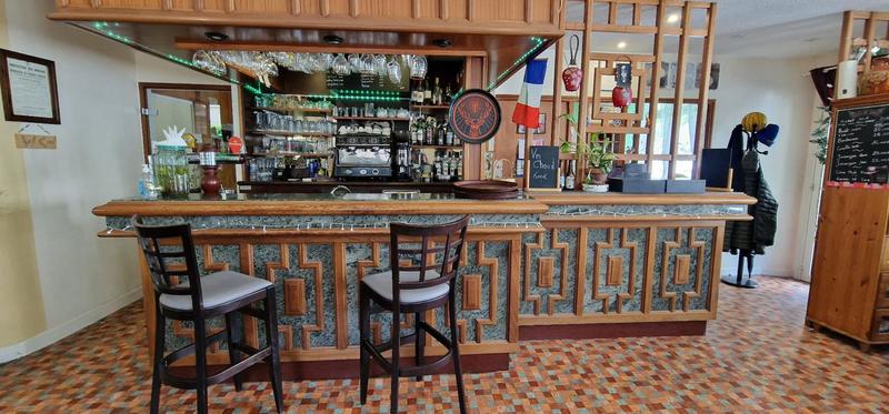 Local commercial - 451 m² - 22 pièces