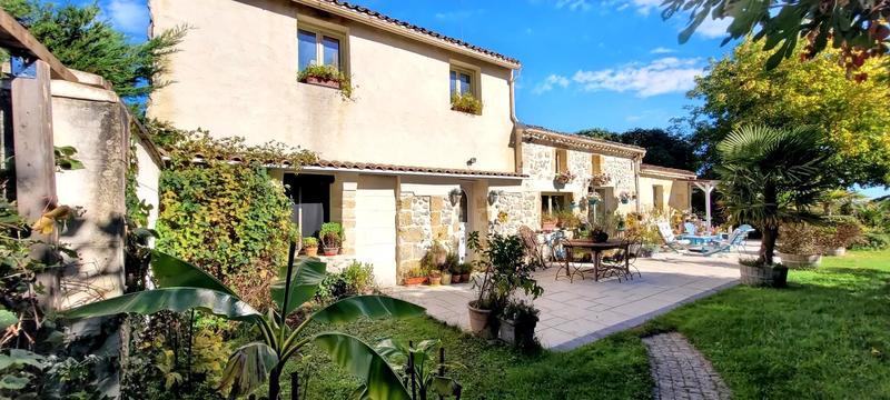 Maison - 195 m² - 6 pièces