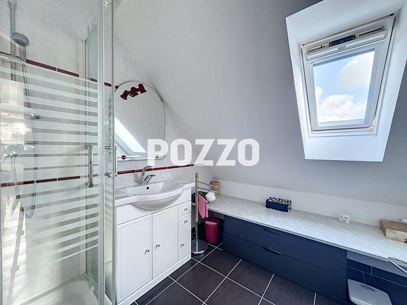 Maison - 146 m² - 6 pièces