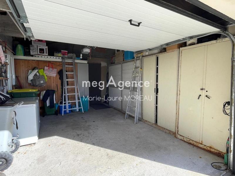 Maison - 213 m² - 6 pièces