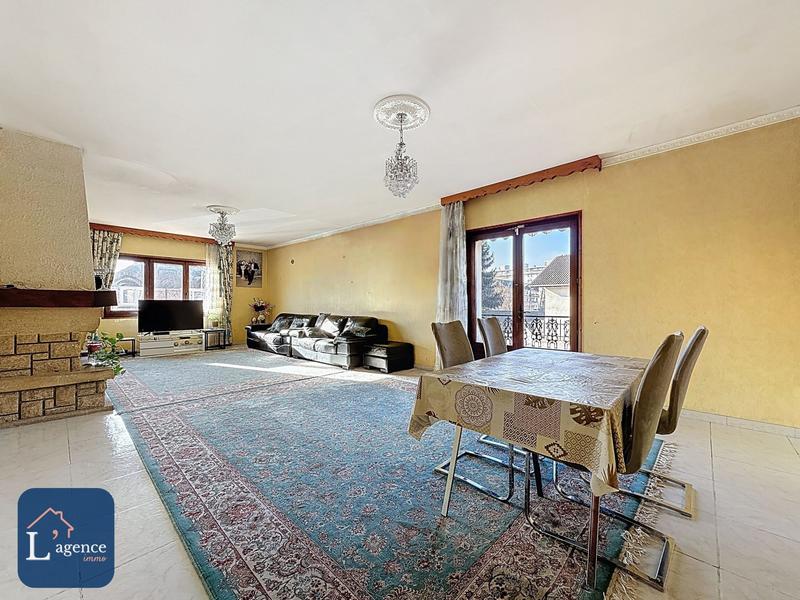 Maison - 284 m² - 7 pièces