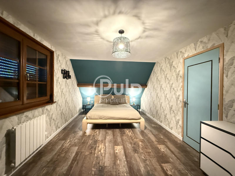 Maison - 140 m² - 5 pièces