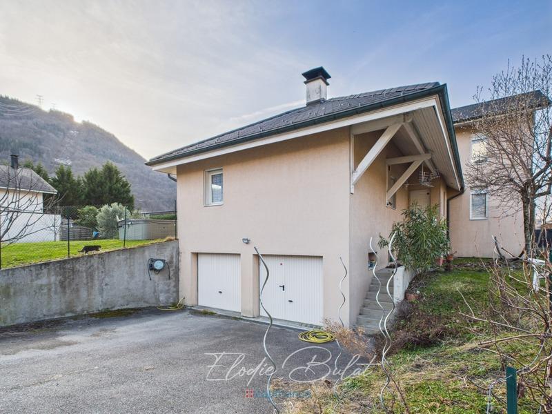 Maison - 137 m² - 5 pièces