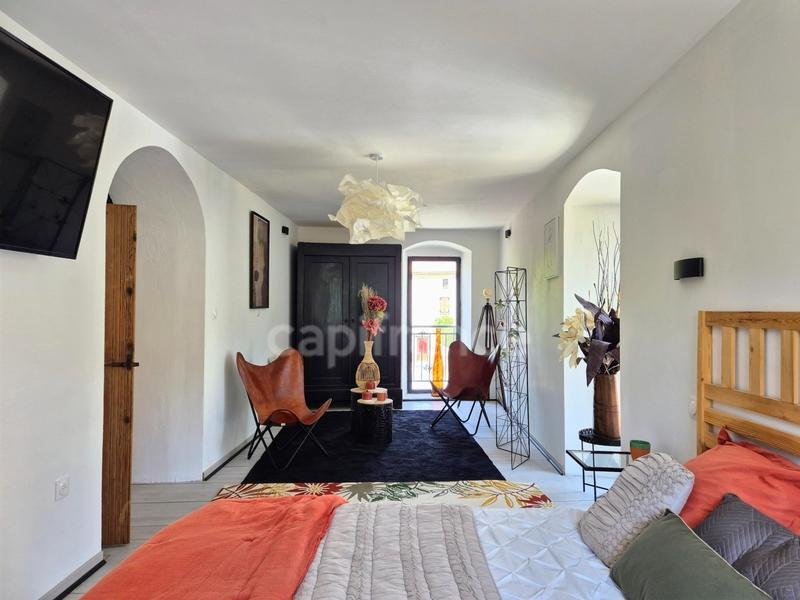 Maison de village - 180 m² - 6 pièces