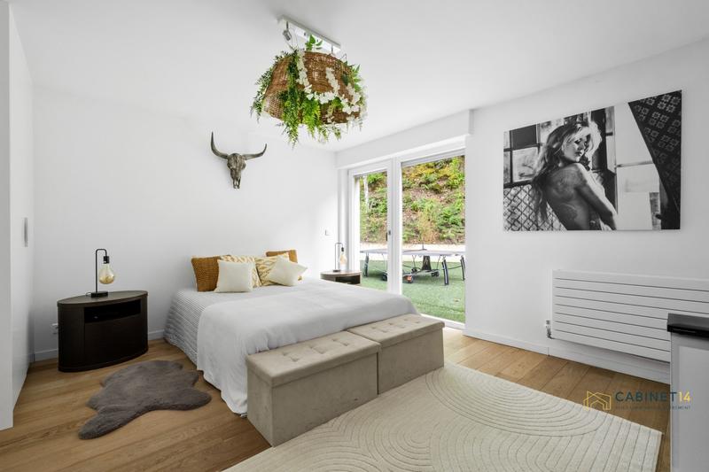 Villa - 720 m² - 10 pièces