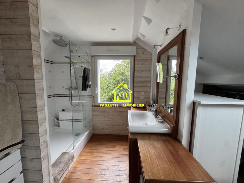 Maison - 128 m² - 4 pièces