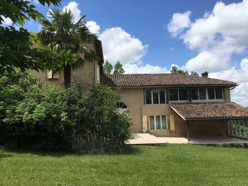 Maison de campagne - 380 m² - 9 pièces