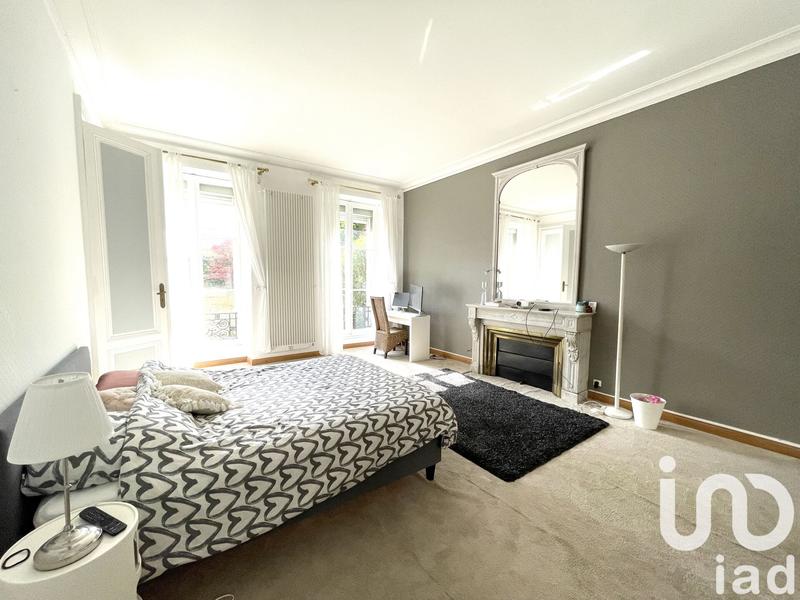 Appartement - 180 m² - 7 pièces