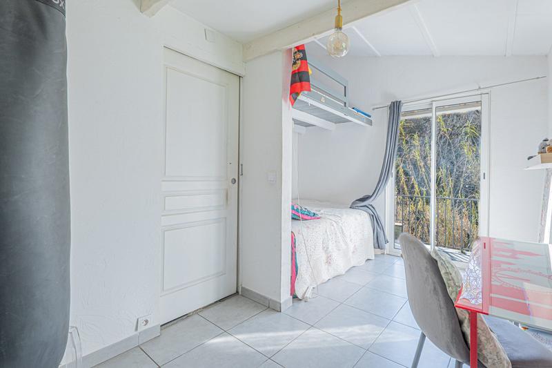 Maison - 189 m² - 7 pièces