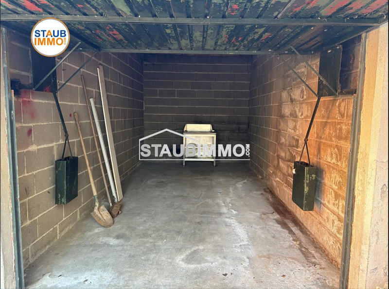 Parking / Garage - 15 m²