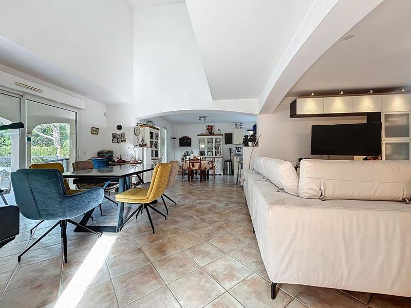 Maison - 168 m² - 5 pièces