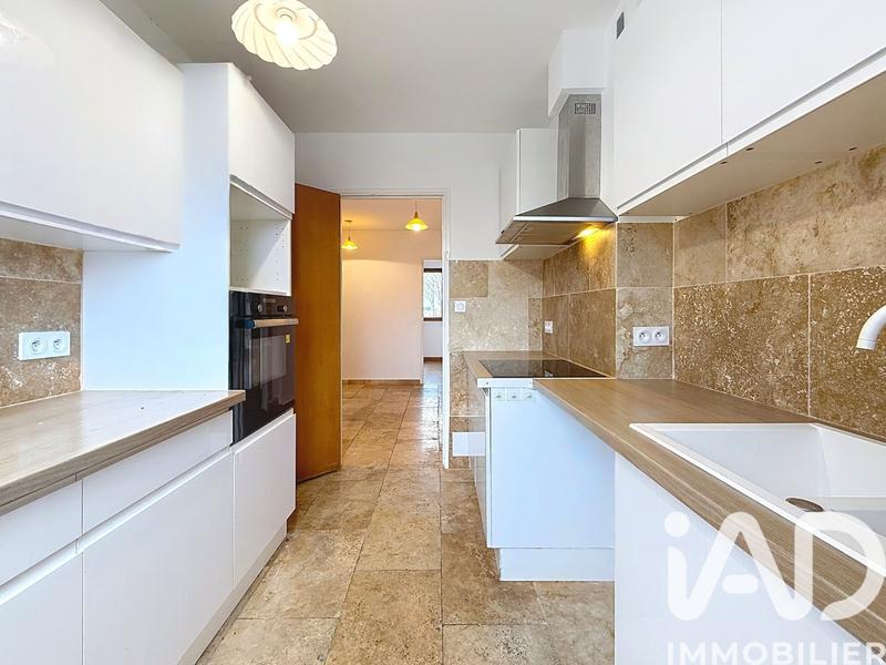 Appartement - 90 m² - 3 pièces