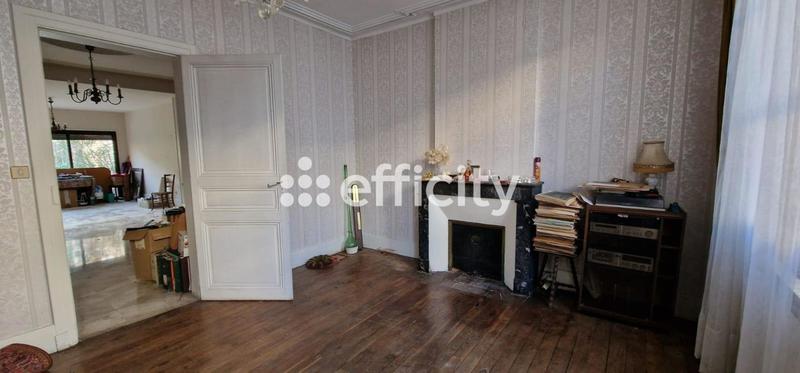 Maison de ville - 180 m² - 7 pièces